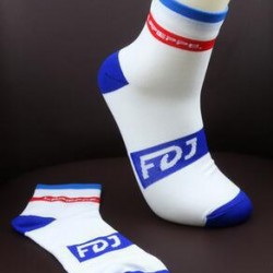 Export cycling socks, mountain bike socks, running and hiking socks, and basketball socks.