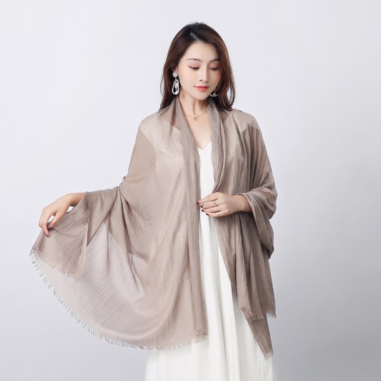 Solid cotton and linen scarf for women, artistic sunscreen silk scarf, long beach scarf, wholesale, Japanese-style gauze scarf, upscale look.