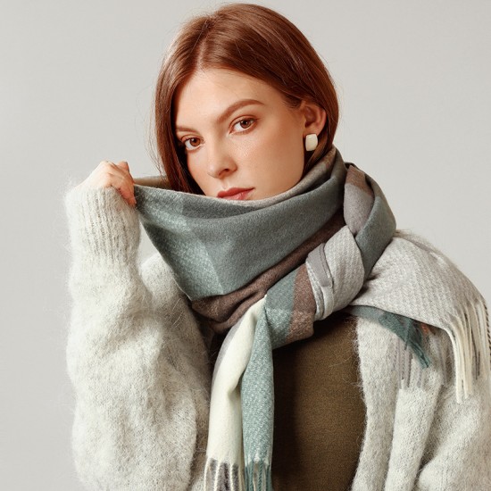 Plaid faux cashmere scarf for women, autumn and winter Wholesale British-style plaid tassel shawls for winter scarves Plaid faux cashmere scarf for women, autumn and winter Wholesale British-style plaid tassel shawls for winter scarves
