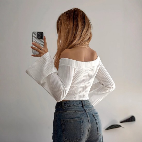 Slim-fitting, draped, long-sleeved, solid-color top and shirt Slim-fitting, draped, long-sleeved, solid-color top and shirt
