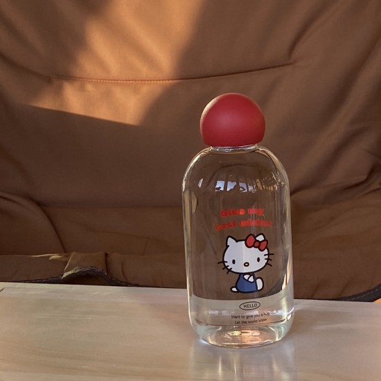 Homemade Instagram simple line graffiti borosilicate glass, heat-resistant, clear coffee cup, large capacity water cup. Homemade Instagram simple line graffiti borosilicate glass, heat-resistant, clear coffee cup, large capacity water cup.