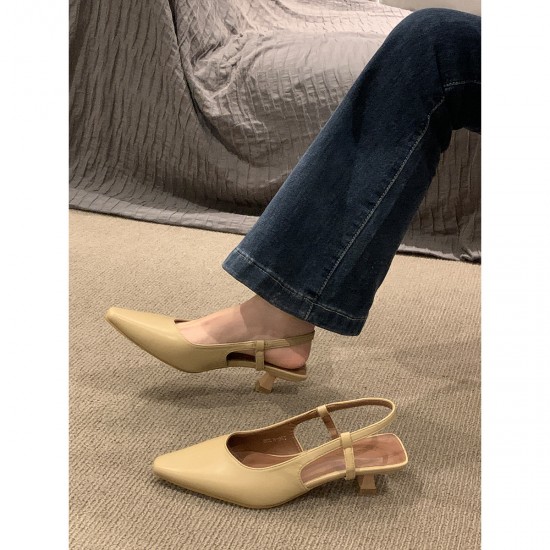 Nude block-heeled, pointed-toe, mid-heeled high heels for women, 7cm, 2024 spring and autumn soft leather shoes to match skirts. Nude block-heeled, pointed-toe, mid-heeled high heels for women, 7cm, 2024 spring and autumn soft leather shoes to match skirts.