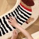 Cute puppy-shaped bedroom bedside rugs, long strips, children's room floor mats, flocked mats for seating and flooring Cute puppy-shaped bedroom bedside rugs, long strips, children's room floor mats, flocked mats for seating and flooring