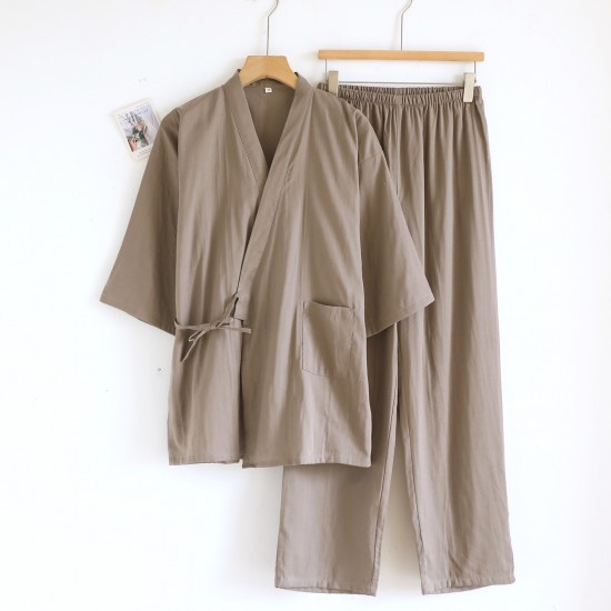 Couples' cotton gauze nightgown, pine tree-style, thin, men's and women's bathrobes, loose cotton kimono pajamas, and loose drawstring mid-length kimono pajamas. Couples' cotton gauze nightgown, pine tree-style, thin, men's and women's bathrobes, loose cotton kimono pajamas, and loose drawstring mid-length kimono pajamas.