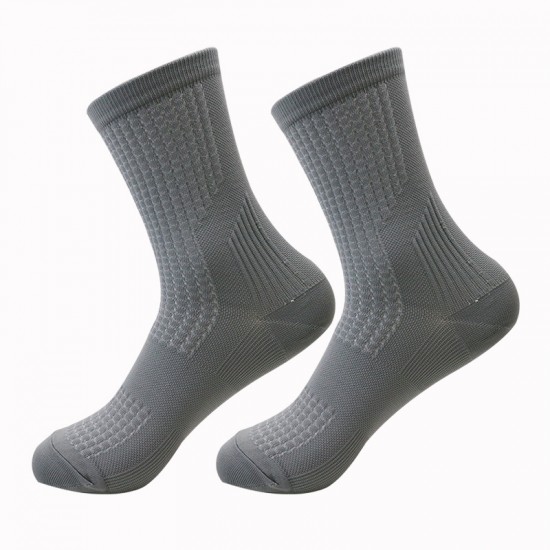 Amazon combed solid color sports socks, terry mid-calf socks, breathable and wear-resistant, thin, men's basketball socks