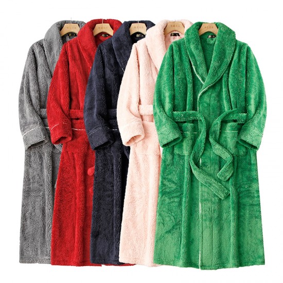 Contrast color flannel couple's robes for women, thickened and long warm coral fleece bathrobes for winter, men's plus-size morning robes.