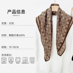 Ethnic retro plaid print square Cross-border fashionable women's scarves, designer scarves for clothing, wholesale 70 square scarves.