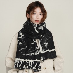 Autumn and winter new floral print imitation cashmere scarves for women, Japanese and Korean-style, artistic and fresh, thickened and warm shawls for students commuting.