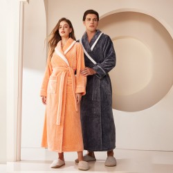 Autumn and Winter Thickened Baby Fleece Couples' Nightgowns for Women, Extra-Long Pineapple Plaid Flannel Bathrobes for Men, Plus-Size