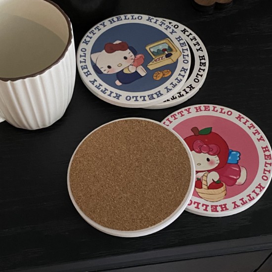 Niche homemade red apple flying bird coffee cup, simple hand-painted bread puppy ceramic flip-top mug Niche homemade red apple flying bird coffee cup, simple hand-painted bread puppy ceramic flip-top mug