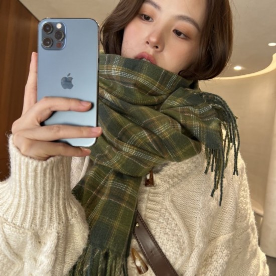 New Year red plaid scarves for women, Korean-style shawls, thickened, warm winter, imitation cashmere plaid scarves, wholesale New Year red plaid scarves for women, Korean-style shawls, thickened, warm winter, imitation cashmere plaid scarves, wholesale