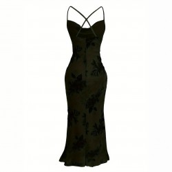 European and American high-end slim-fit maxi dress: elegant, slim-fitting mesh print, cross-back camisole dress.
