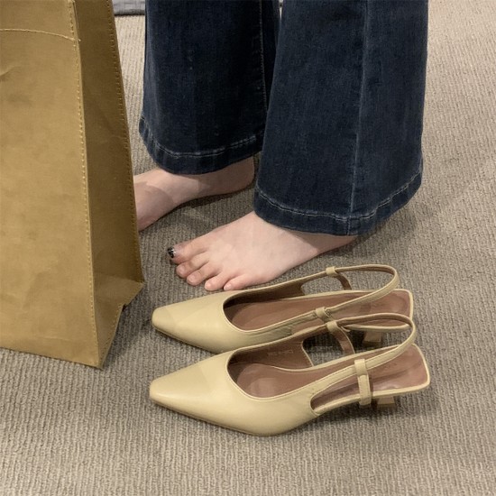 Nude block-heeled, pointed-toe, mid-heeled high heels for women, 7cm, 2024 spring and autumn soft leather shoes to match skirts. Nude block-heeled, pointed-toe, mid-heeled high heels for women, 7cm, 2024 spring and autumn soft leather shoes to match skirts.