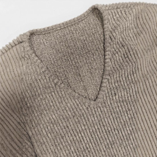 Slightly flared long-sleeved knit dress for women, 2025 autumn and winter French high-end V-neck, waisted A-line short skirt. Slightly flared long-sleeved knit dress for women, 2025 autumn and winter French high-end V-neck, waisted A-line short skirt.