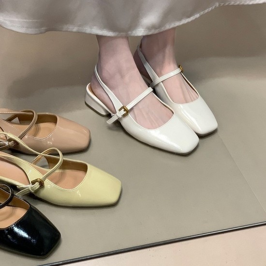 Color-blocked retro chic! Square-toed suede single-strap wedge slippers for women, Korean-style summer open-toe high-heeled sandals. Color-blocked retro chic! Square-toed suede single-strap wedge slippers for women, Korean-style summer open-toe high-heeled sandals.