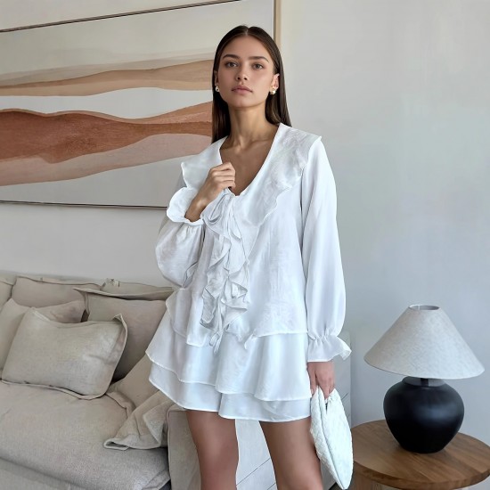 2025 summer new style lace-up shirt and shorts two-piece suit for women, French-style loose-fitting flared sleeve casual top and shorts set