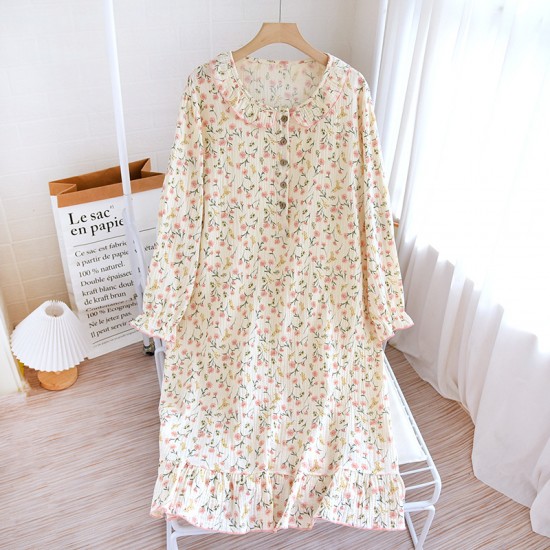 Women's flannel nightgown, thickened and warm for autumn and winter, with a fleece hood and a cute solid-color coral fleece bathrobe.