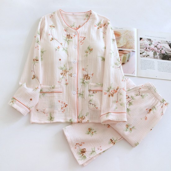 Autumn and winter couple's pajamas, German fleece, warm long sleeves, men and women's wide fleece, loose, plus-size loungewear two-piece set. Autumn and winter couple's pajamas, German fleece, warm long sleeves, men and women's wide fleece, loose, plus-size loungewear two-piece set.