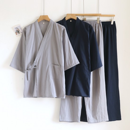 Couples' cotton gauze nightgown, pine tree-style, thin, men's and women's bathrobes, loose cotton kimono pajamas, and loose drawstring mid-length kimono pajamas. Couples' cotton gauze nightgown, pine tree-style, thin, men's and women's bathrobes, loose cotton kimono pajamas, and loose drawstring mid-length kimono pajamas.