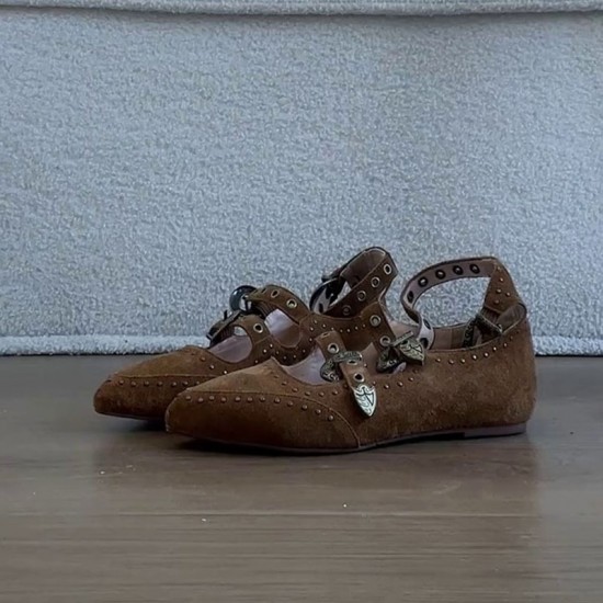 2025 Spring/Summer New Women's Large-Shaped Boots, Slimming, Block-Heeled, Pointed-Toe, Belt-Buckle, Pleated Boots 2025 Spring/Summer New Women's Large-Shaped Boots, Slimming, Block-Heeled, Pointed-Toe, Belt-Buckle, Pleated Boots