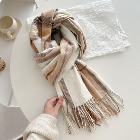 Korean classic plaid faux cashmere scarves for women, fashionable and versatile thin warm neckbands for outerwear. Korean classic plaid faux cashmere scarves for women, fashionable and versatile thin warm neckbands for outerwear.