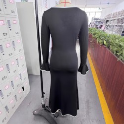 New Spring 2025 European and American Cross-Border Women's Fashion: Elegant and Fashionable Square Neck, Contrast Color, Slim Fit, Bell Sleeve Dress