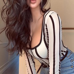 European and American women's summer tops. 2025 new, niche, striped, versatile, slim-fitting, sexy, long-sleeved T-shirt. Wholesale.