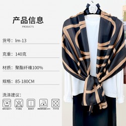 Spring and autumn hot sale A classic retro cotton and linen scarf with a simple design and print, suitable for air-conditioned rooms.