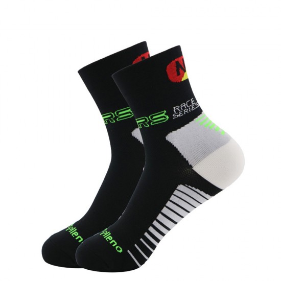 Children's basketball socks, cotton ball socks, mid-calf, high-waisted, new styles for children's and mid-sized basketball socks. Children's basketball socks, cotton ball socks, mid-calf, high-waisted, new styles for children's and mid-sized basketball socks.