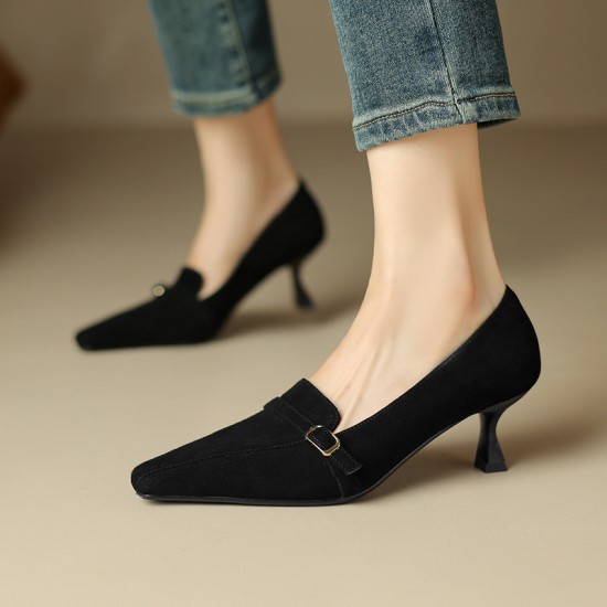 Female closed-toe half-slippers with built-in height-enhancing bows, sweet, shallow-cut Mary Janes with rhinestone straps.