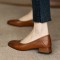 Silver point-toe block-heeled high heels for women, 2023 new, shallow-cut, elegant, retro, low-heeled, comfortable commuting shoes.