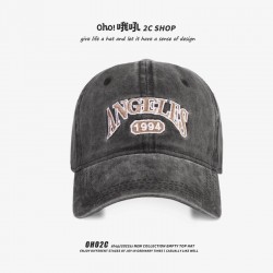 23 autumn and winter cross-border foreign trade pullover hats with multi-colored letters, including European and American men's and women's woolen knitted hats.